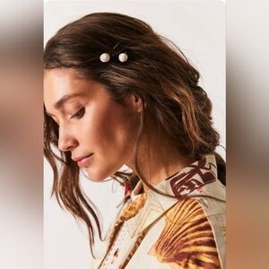 NWT Free People Boho Shell Bobbies Hair Pin Accesories
